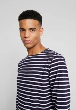 Armor-Lux PLOZEVET MARINIÈRE - Langarmshirt - Navy / White 11 Armor-Lux PLOZEVET MARINIÈRE - Langarmshirt - Navy / White -Armor Lux a220684f402d4db08a4e77ac8eea7c16